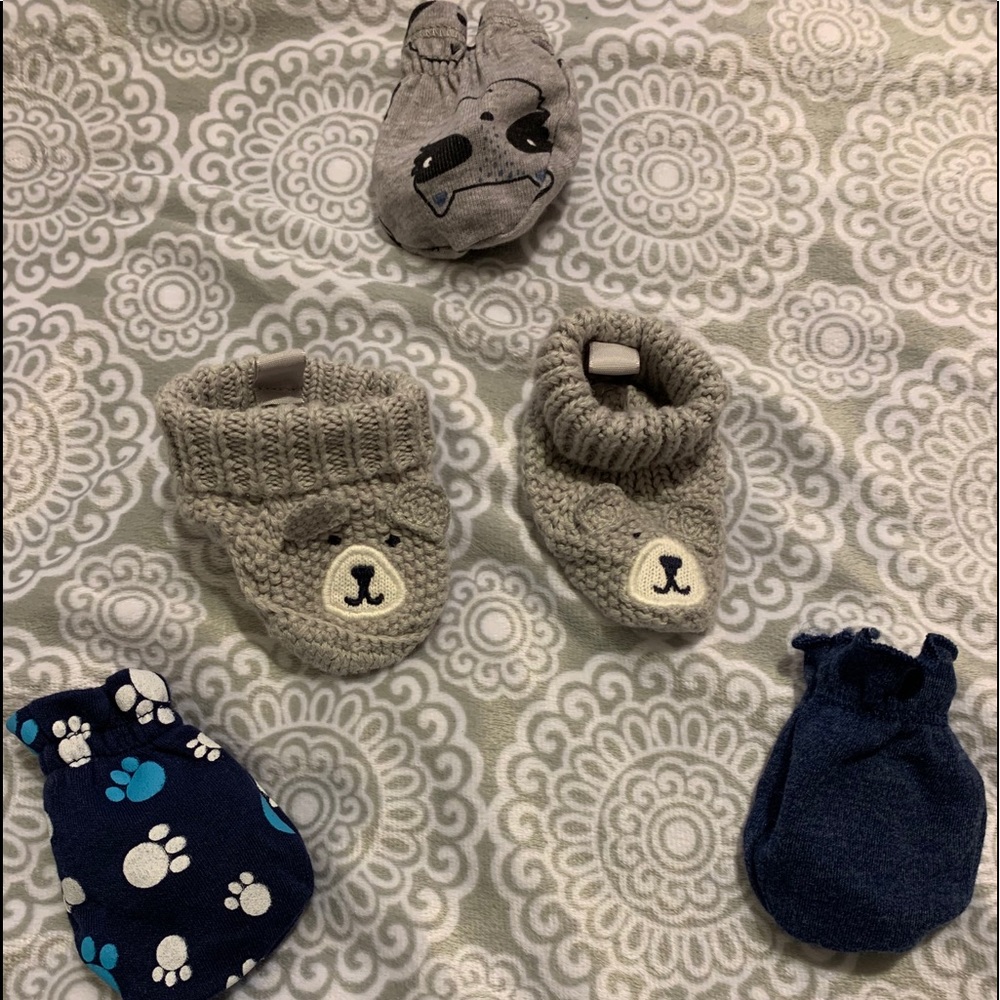 Baby boy mittens/shoes